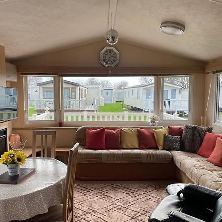 Cosy 3 Bedroom Caravan, South Cerney Εξωτερικό φωτογραφία