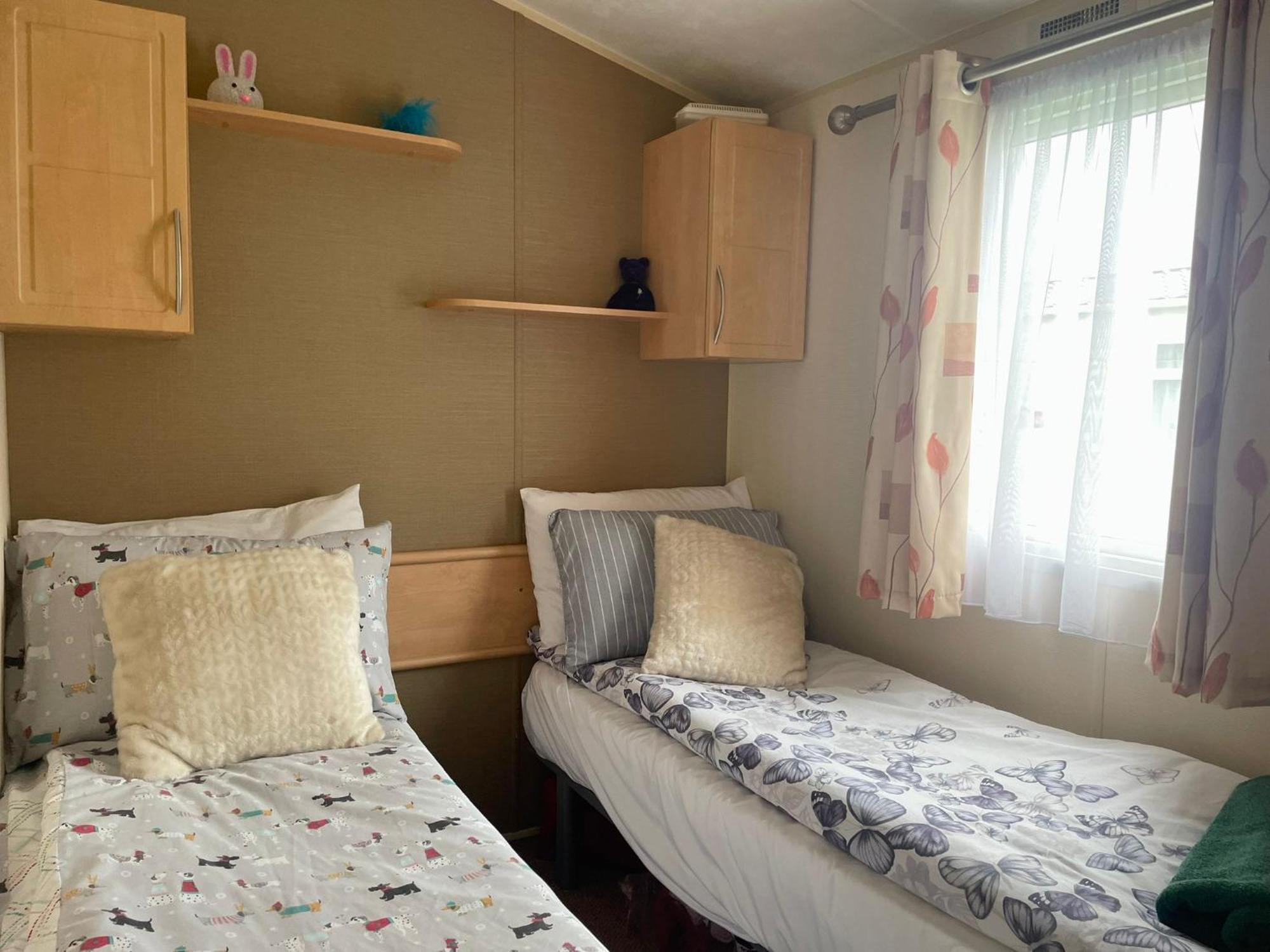 Cosy 3 Bedroom Caravan, South Cerney Εξωτερικό φωτογραφία