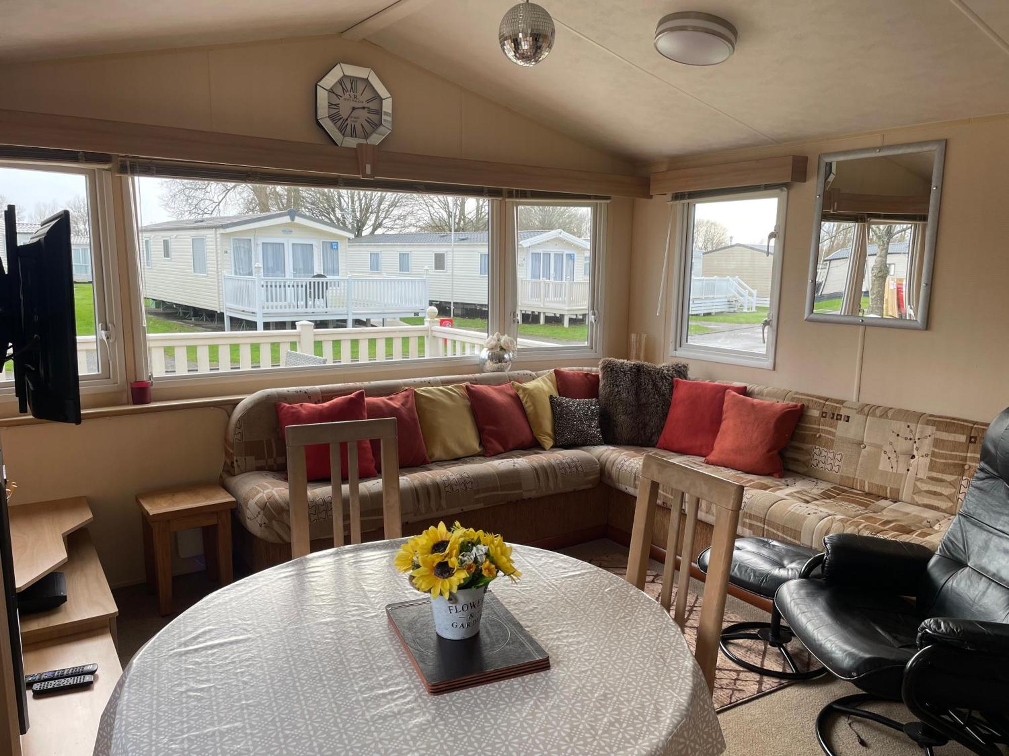 Cosy 3 Bedroom Caravan, South Cerney Εξωτερικό φωτογραφία